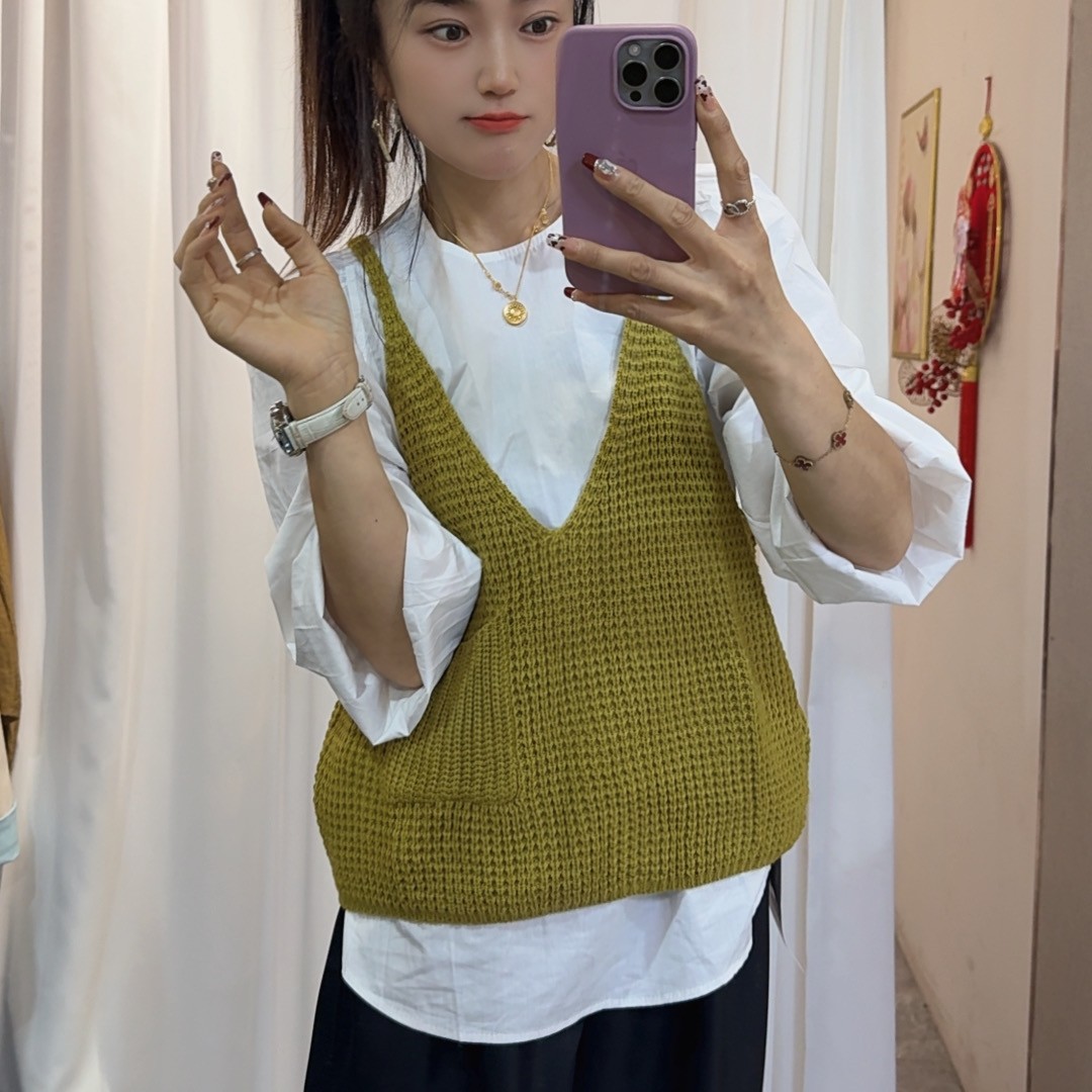 红衣俏家两件套衬衣