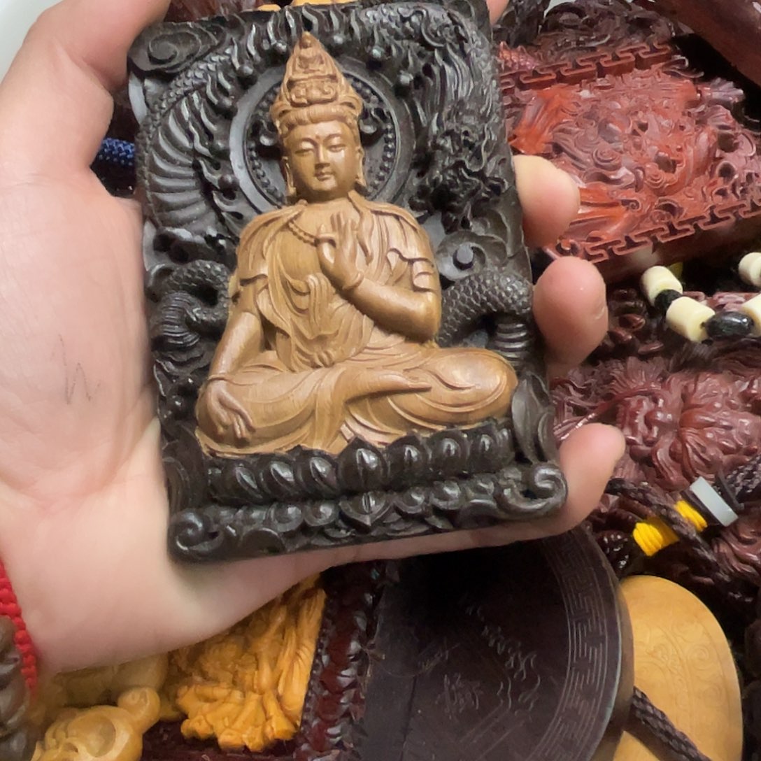 维腊木（绿檀）无事牌