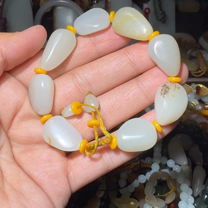 和田玉未镶嵌手链