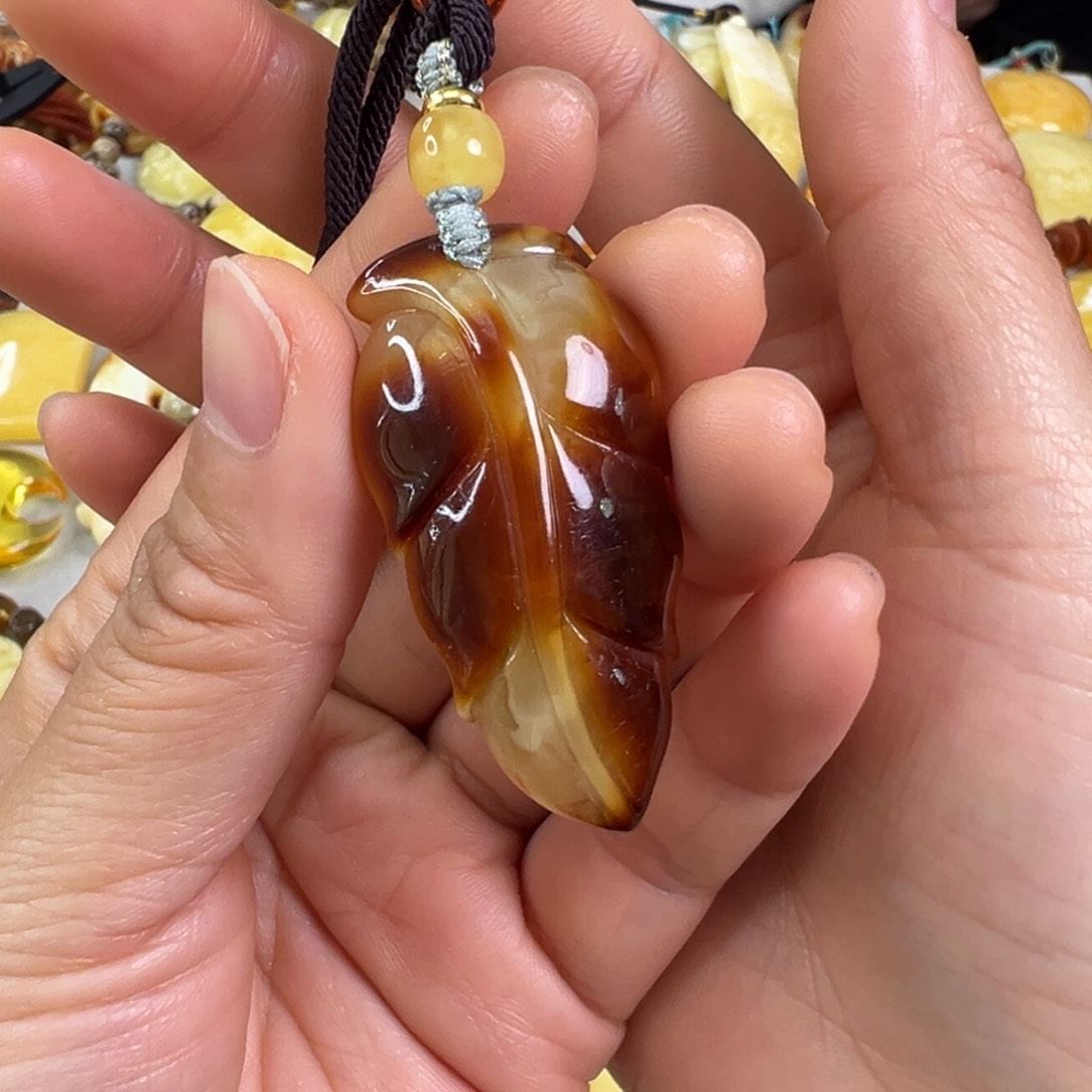 蜜蜡裸石未镶嵌蜜蜡