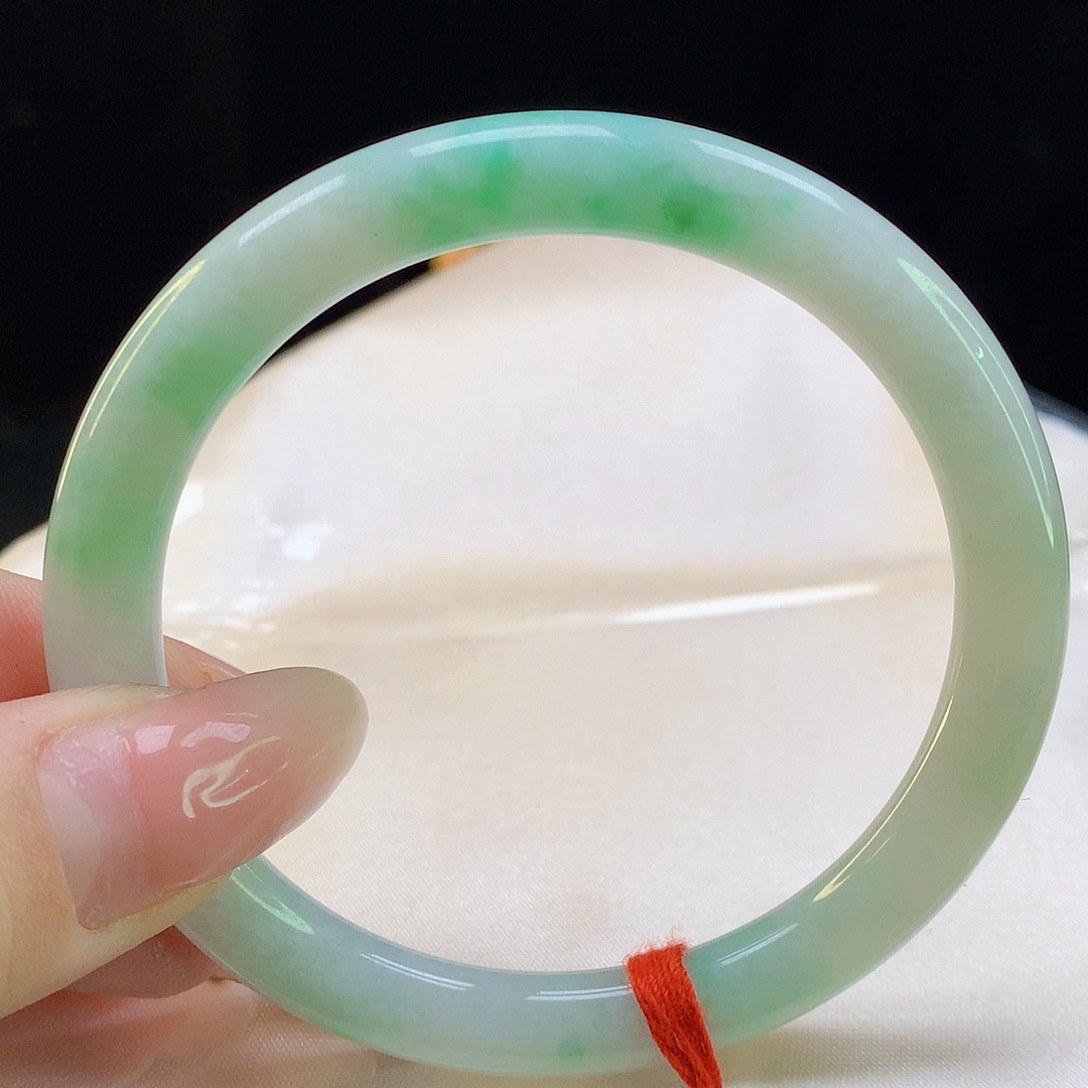 翡翠手镯未镶嵌天然翡翠5138