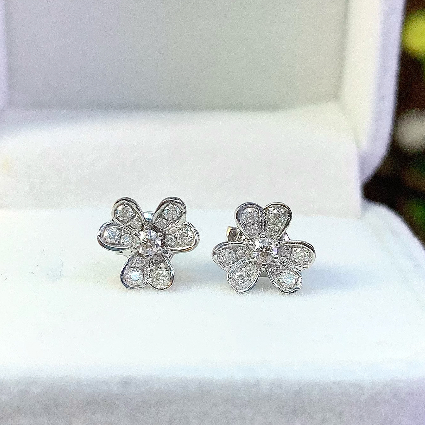 pt950铂金耳钉三叶草铂金耳饰莫桑钻铂金首饰饰品送女友生日礼物