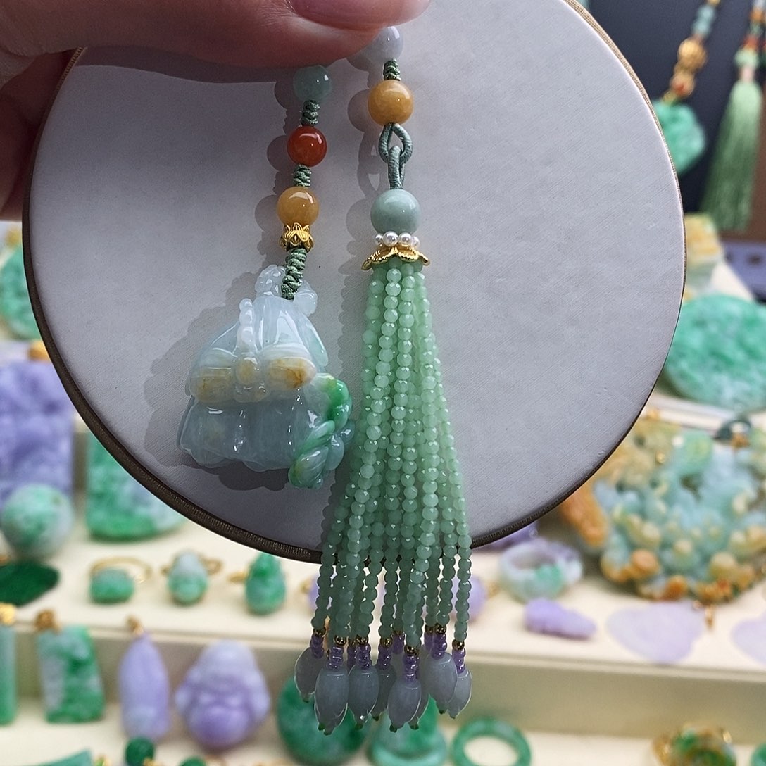 菁***翡翠未镶嵌挂件挂件