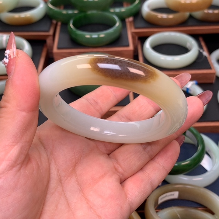 和田玉5758圈口未镶嵌