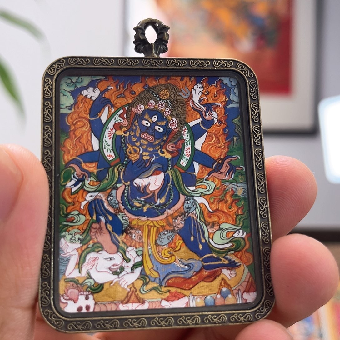 吊坠勉萨六臂玛哈嘎拉