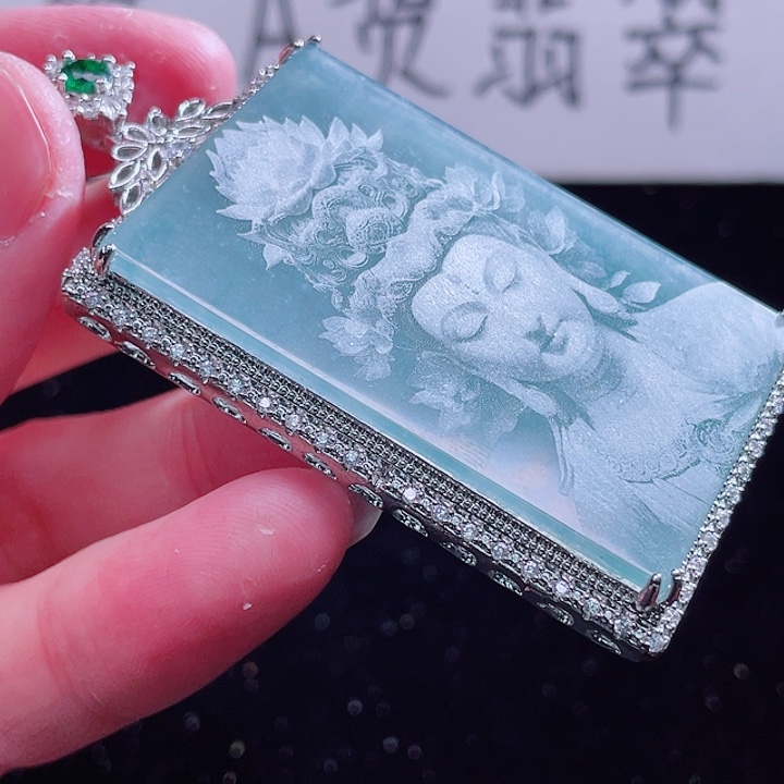 翡翠颈饰未镶嵌999999999