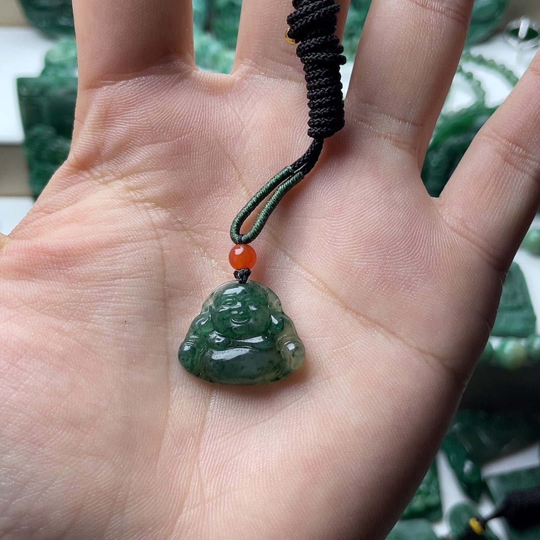 独山玉未镶嵌挂件