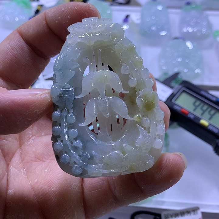 翡翠未镶嵌颈饰天然翡翠A货吊坠