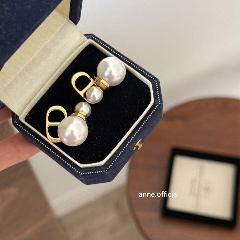 铜合金耳饰 轻奢字母猪鼻子大小珠珠耳饰【R366】