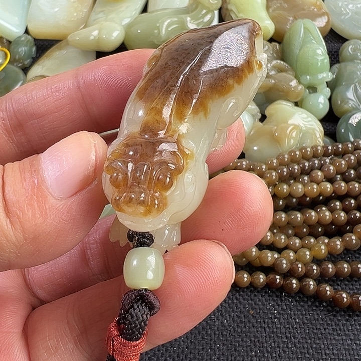 和田玉未镶嵌吊坠(不含链)