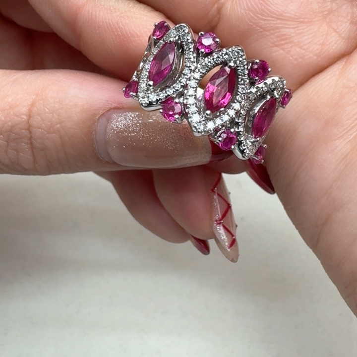 红宝石戒指未镶嵌