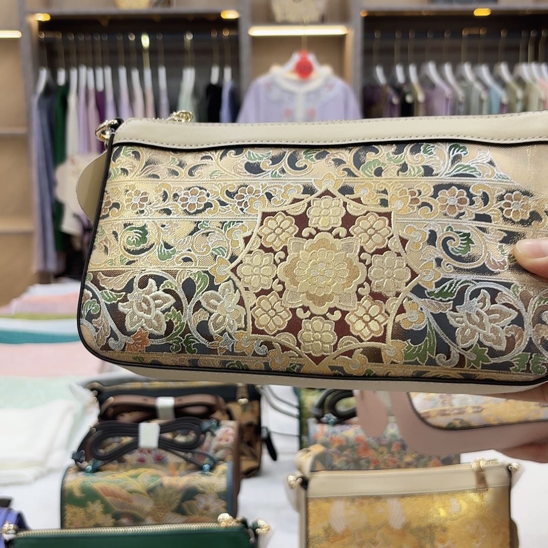 暖***茶非遗传承人的精神风貌