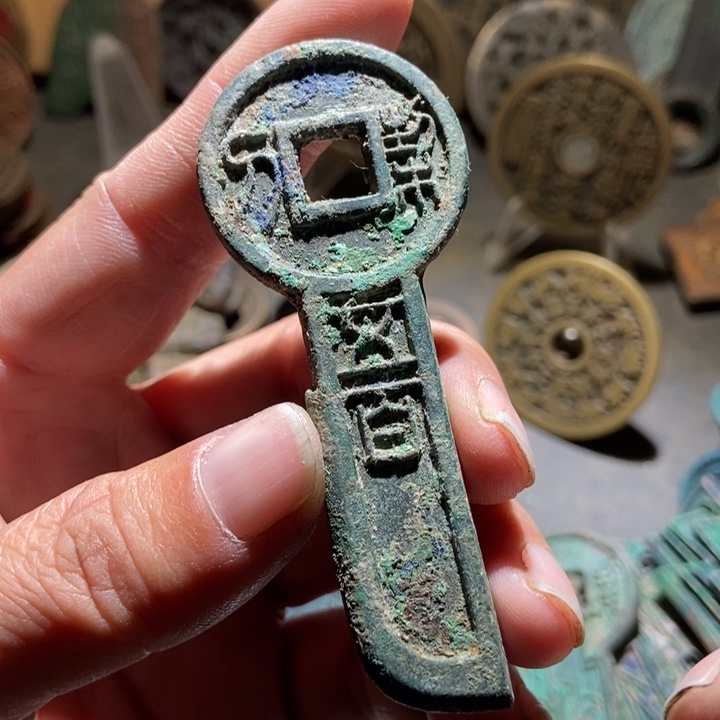 慕***阁铜现代工艺品仿制品