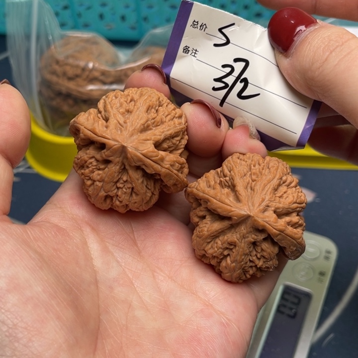 文玩核桃把件粗筋42