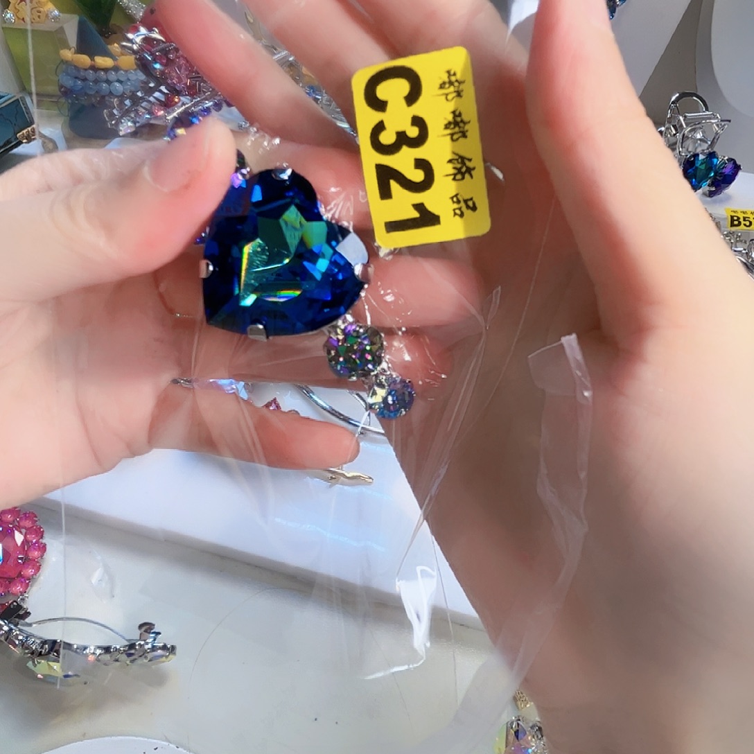铁合金皮质施华发夹