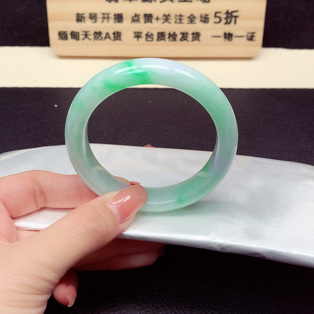 翡翠手镯未镶嵌3028号