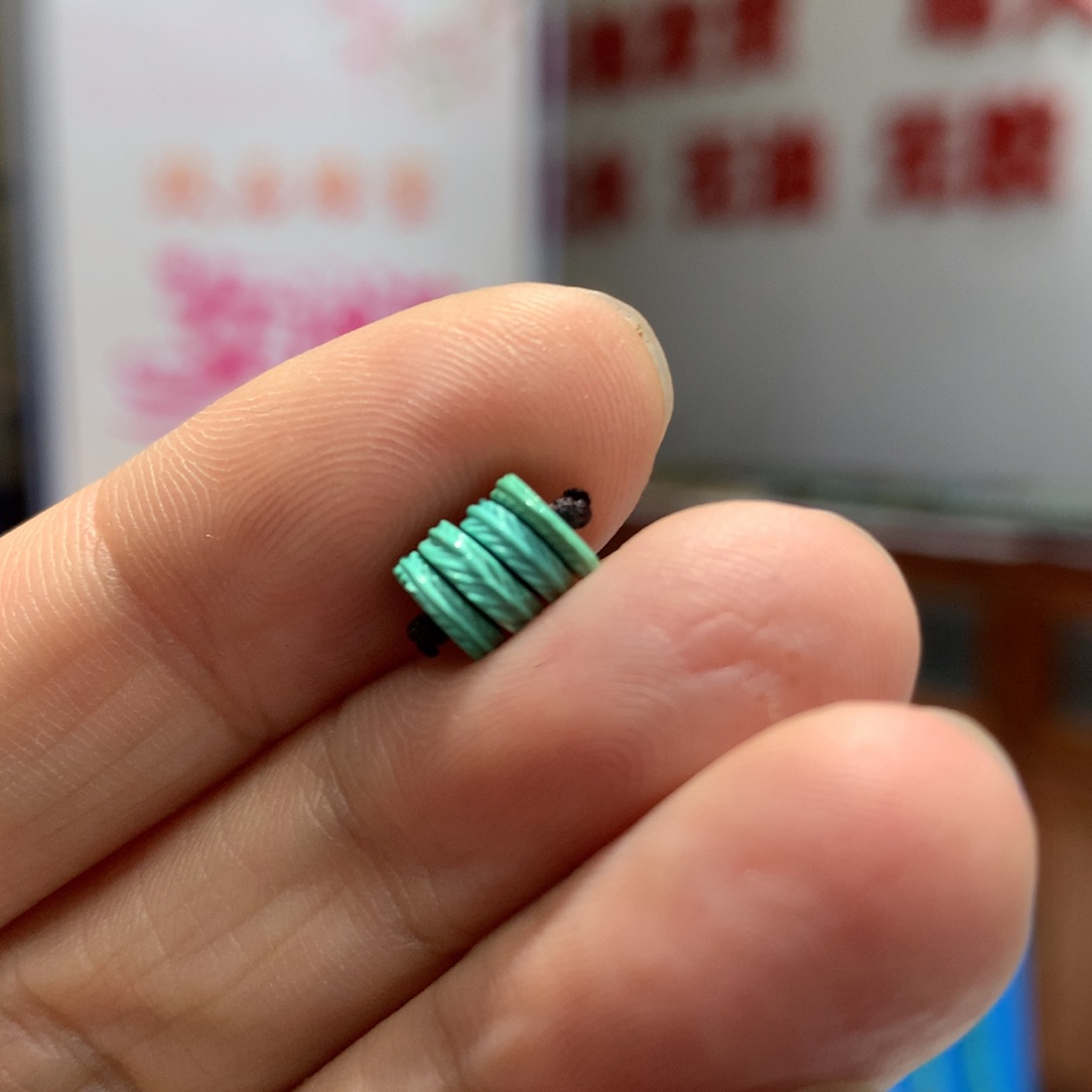 绿松石配饰未镶嵌