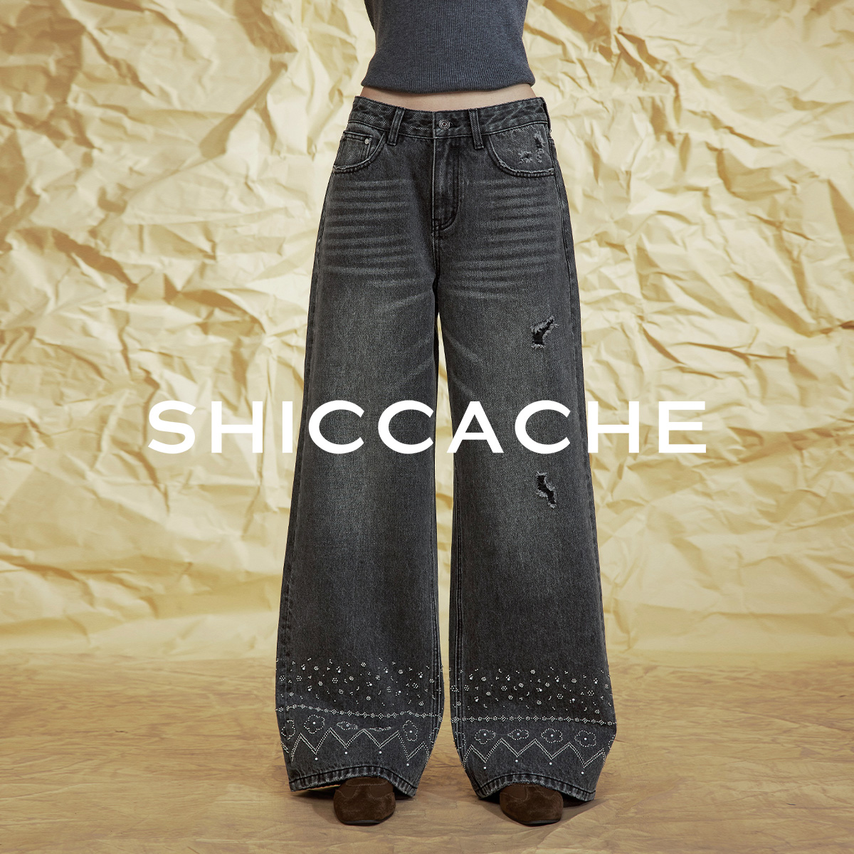 希凯驰｜25冬设计师款｜米珠牛仔裤脚口花纹破洞水洗133128N030