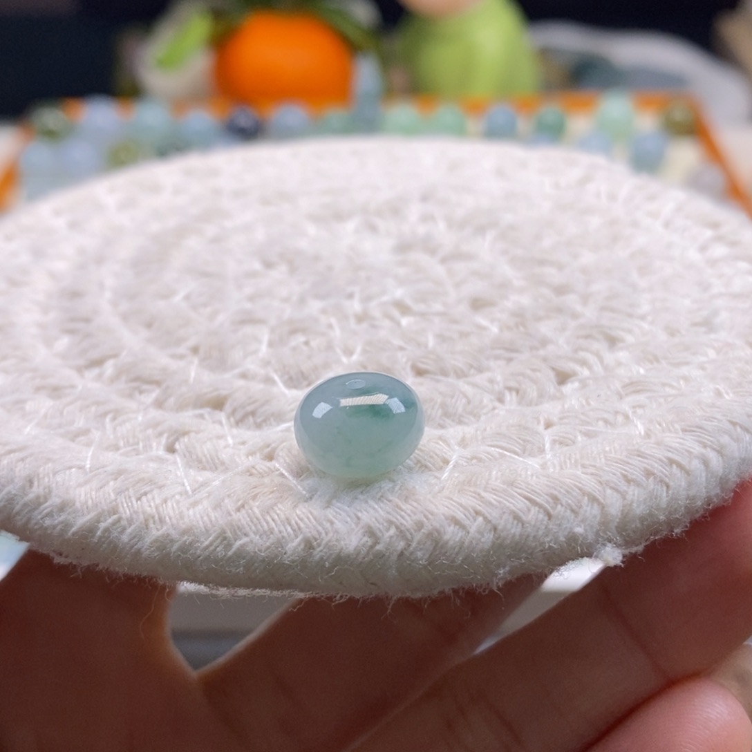 翡翠散珠天然翡翠飘花10.8×7.2