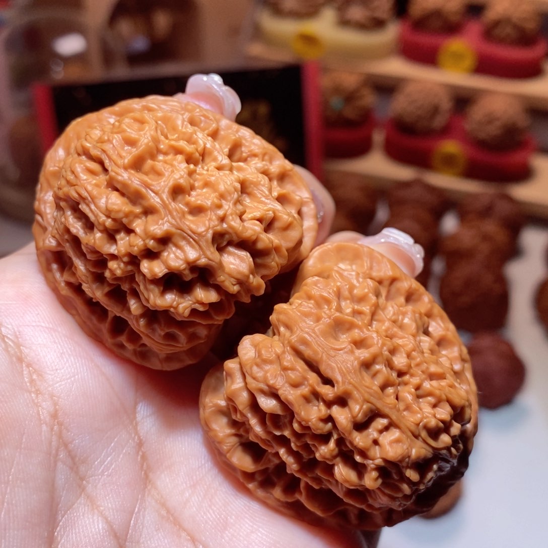 文玩核桃把件41尺南疆石