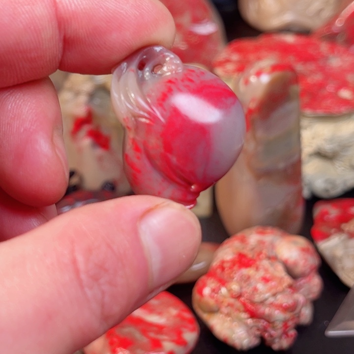 昌化鸡血石昌化鸡血石