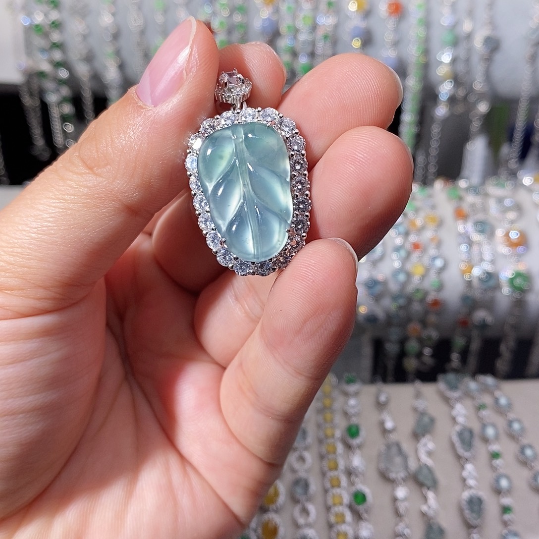 翡翠银S925镶嵌颈饰