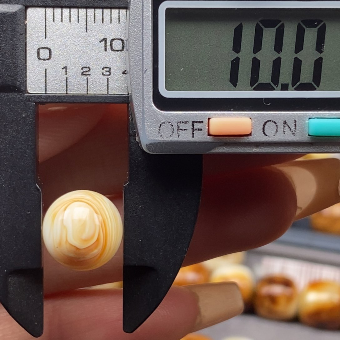 未镶嵌琥珀戒指圆珠