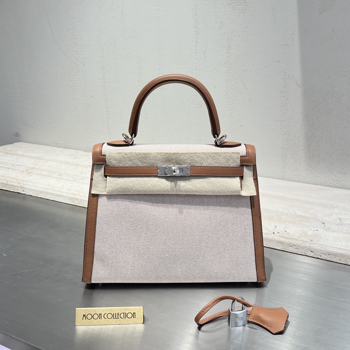 未使用 Hermes/爱马仕 未使用 Kelly25 金棕帆布 u 刻