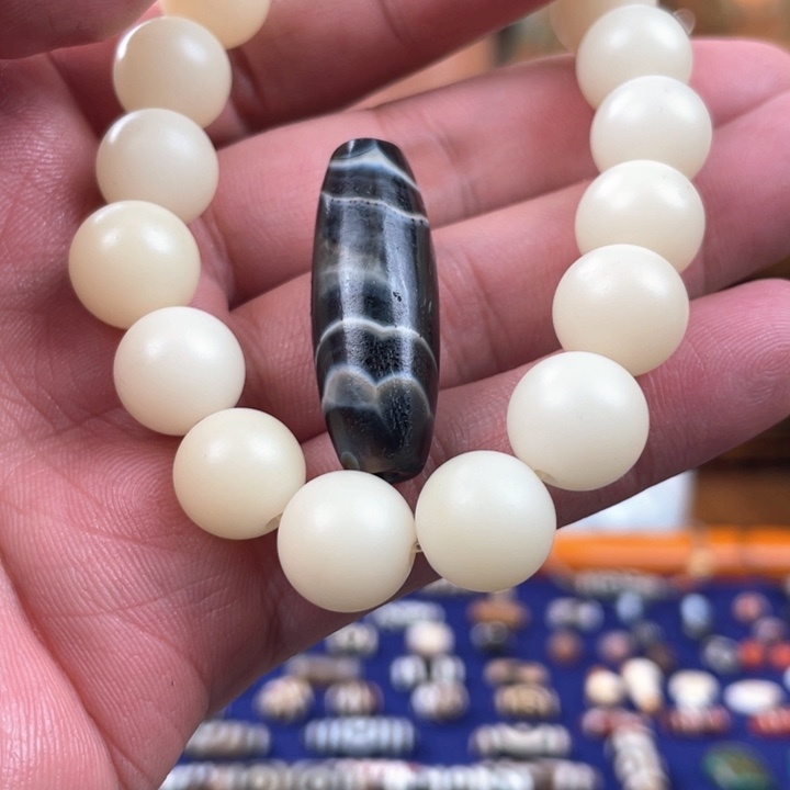 蓝***奏吊坠白玉菩提白玉菩提缠丝大鹏鸟