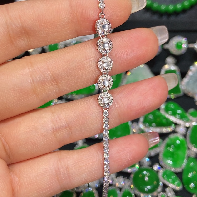 【闪购商品】翡翠手链未镶嵌天然翡翠