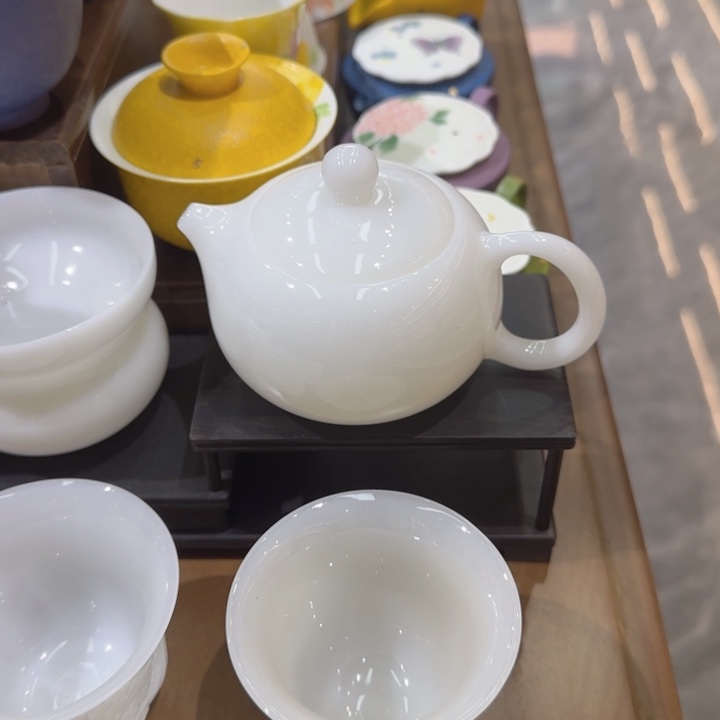 我不在这里吃饭你吃好没