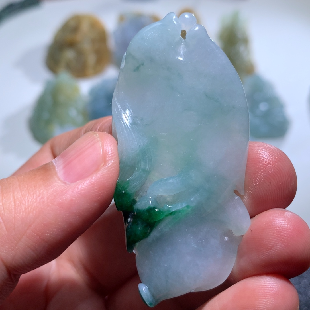 定制翡翠未镶嵌挂件