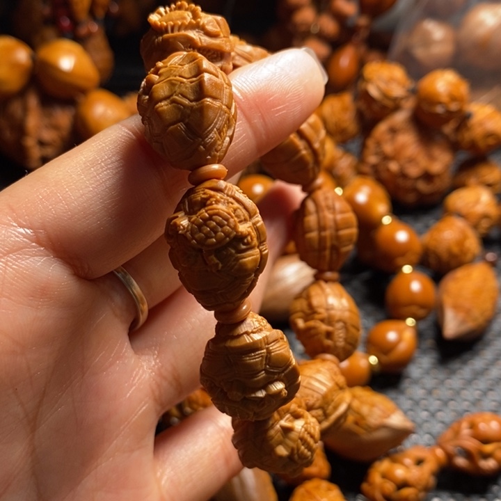 吊坠橄榄核富甲天下