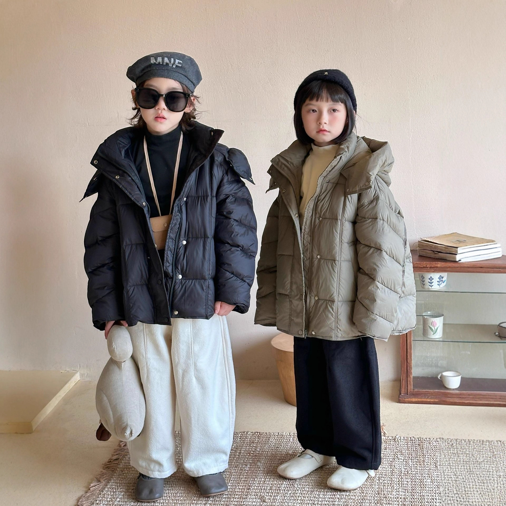 2025冬季新款韩版儿童连帽保暖白鸭绒羽绒服男童设计感宽松外套潮
