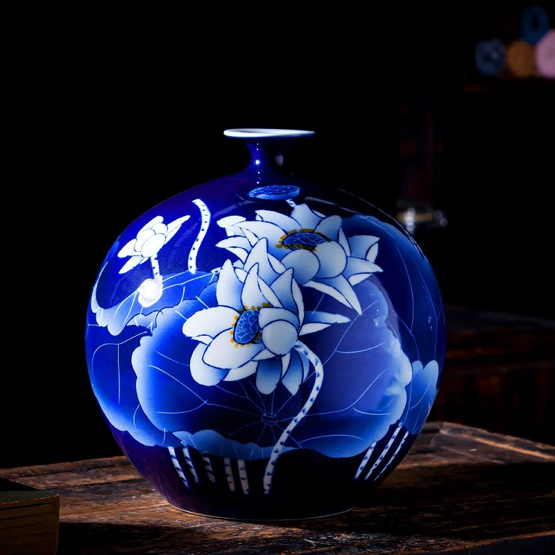 景德镇陶瓷花瓶客厅插花中式手绘青花瓷荷花石榴瓶博古架瓷器摆件