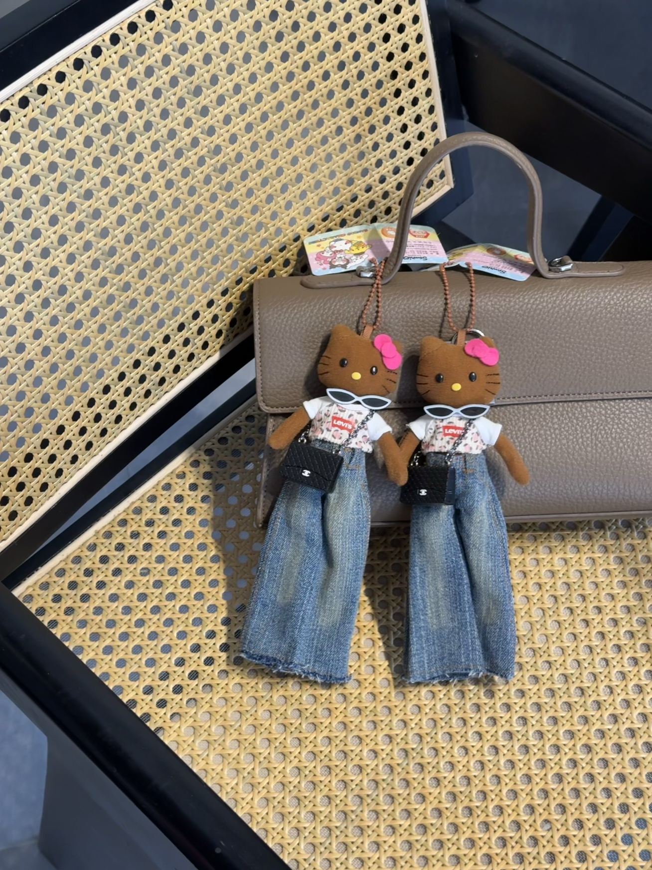 【Levi's阔腿裤】（无墨镜）黑皮酷酷中古包挂件