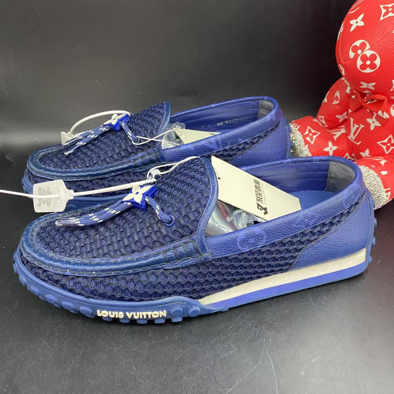 95新 GUCCI/古驰 蓝色网孔豆豆鞋40欧码lz74