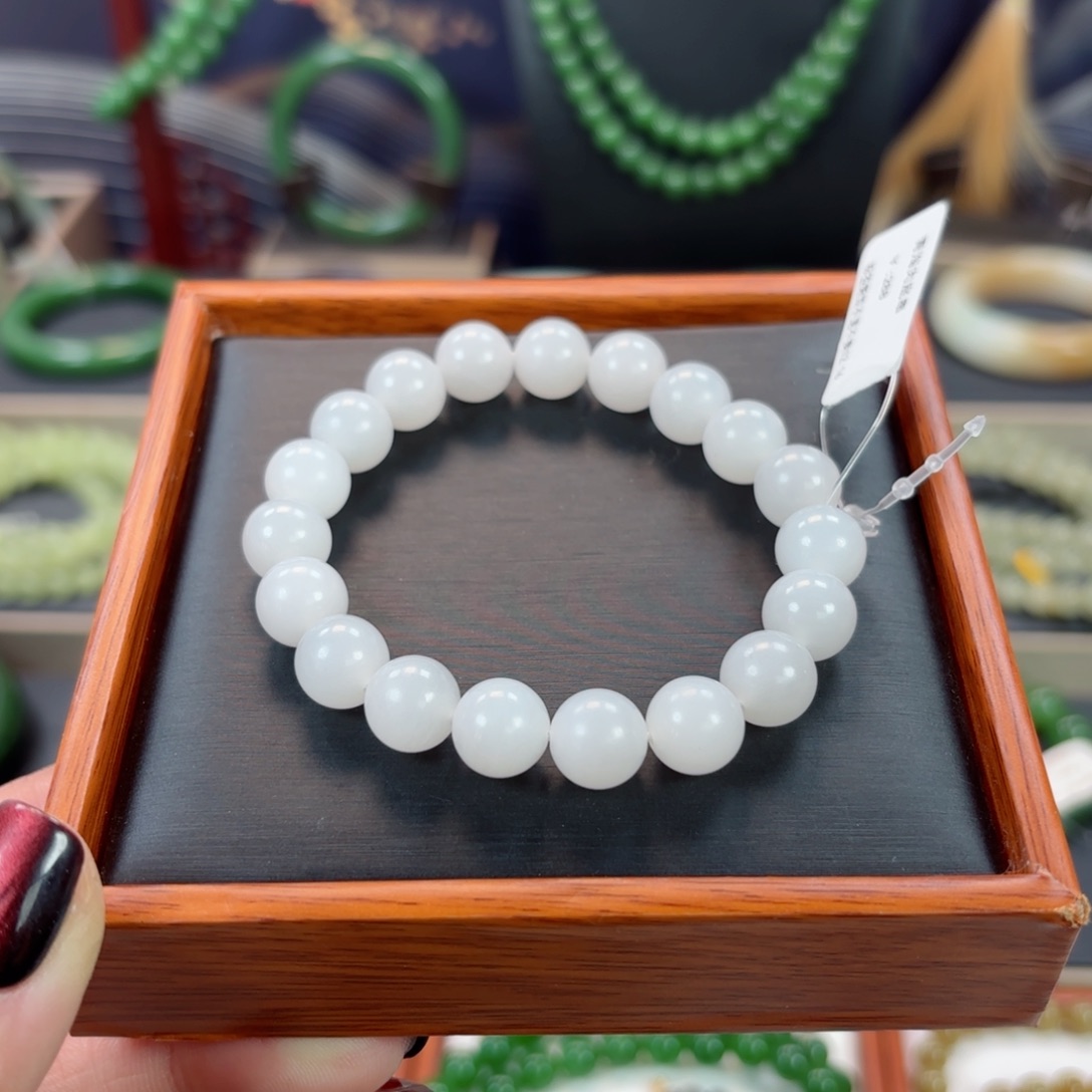 和田玉手链未镶嵌