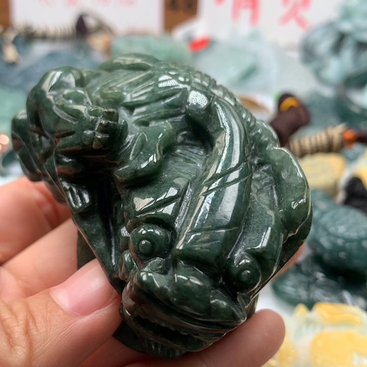 翡翠颈饰未镶嵌保真天然A货翡翠