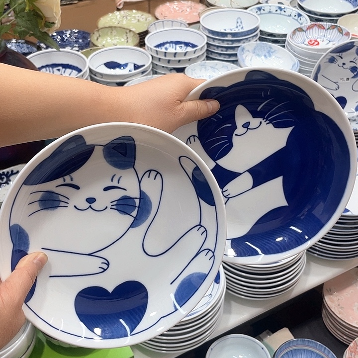 瓷片猫盘一组黑和白