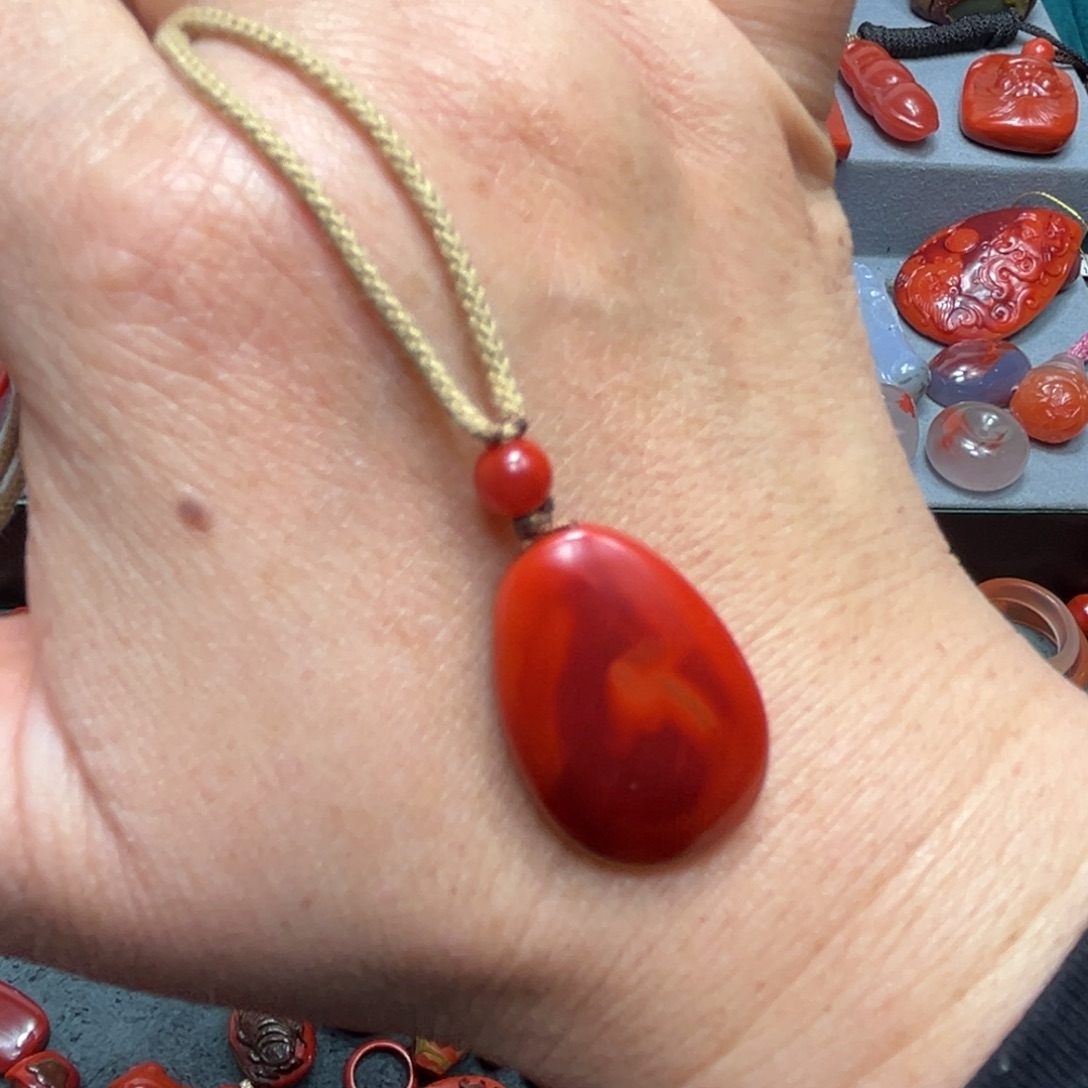 南红玛瑙未镶嵌颈饰
