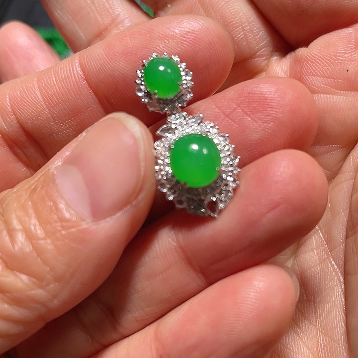 翡翠吊坠(不含链)18K金镶嵌二合一