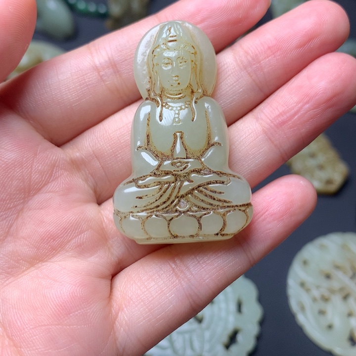 和田玉未镶嵌颈饰