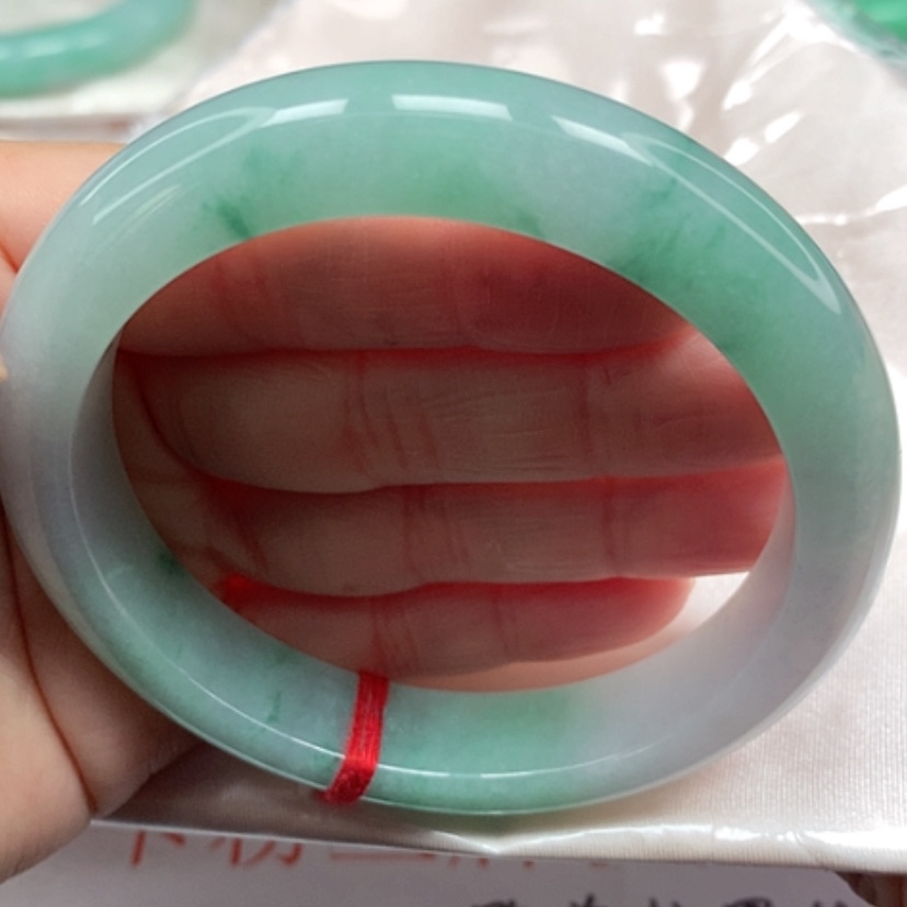 【闪购商品】翡翠手镯未镶嵌冰胶飘花手镯5960圈10号