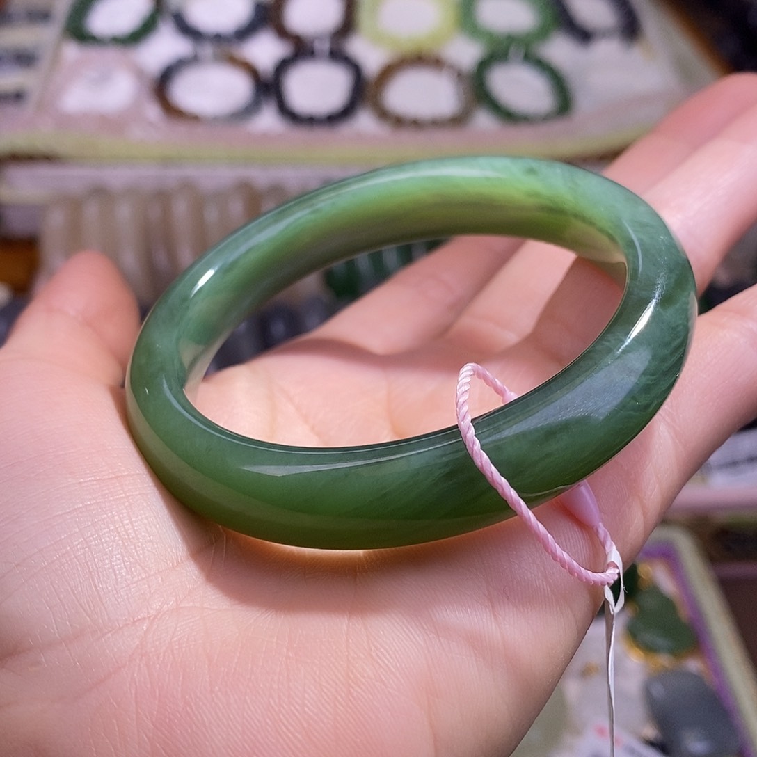 颈饰未镶嵌和田玉58碧玉猫眼手镯