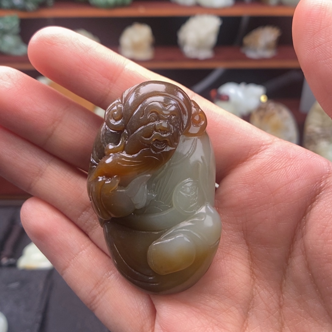 小***黑和田玉（糖玉）未镶嵌颈饰