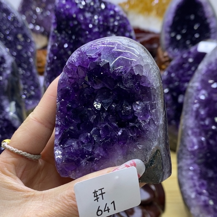 水晶大型摆件（非配饰）未镶嵌