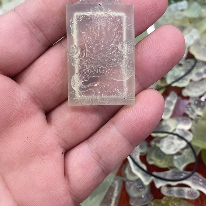 合金蛇纹石玉颈饰
