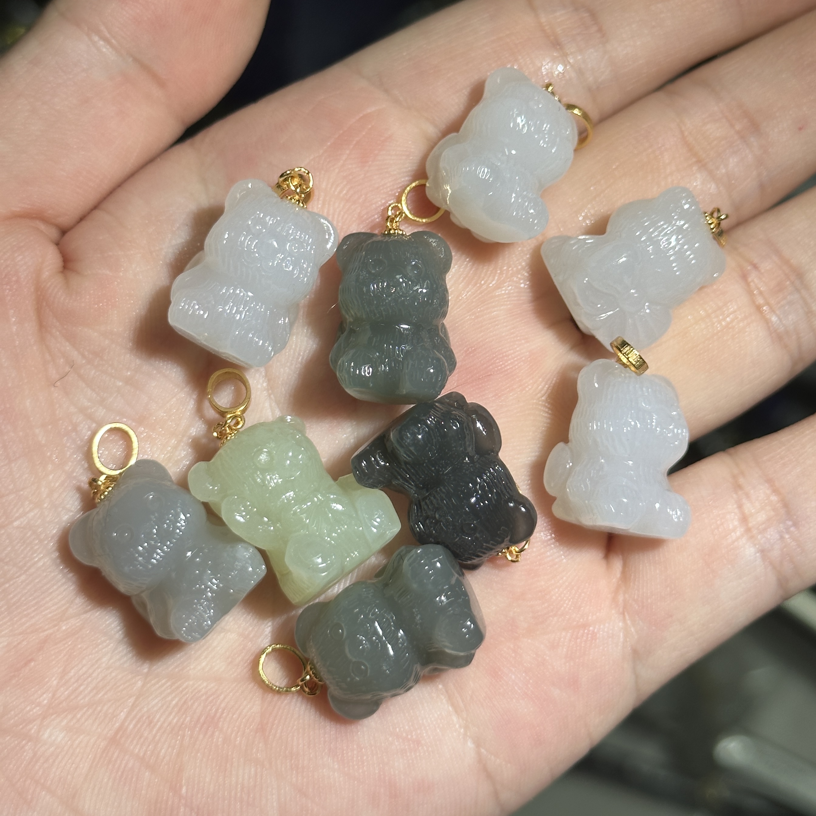 【N43】和田玉小熊吊坠多样性发其一