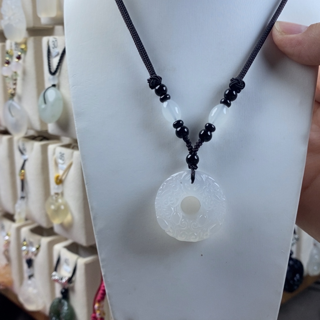 玛瑙/玉髓合金颈饰